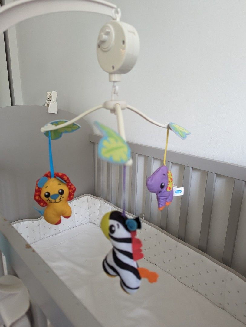 Free baby mobile for cot, Babies & Kids, Baby Nursery & Kids Furniture