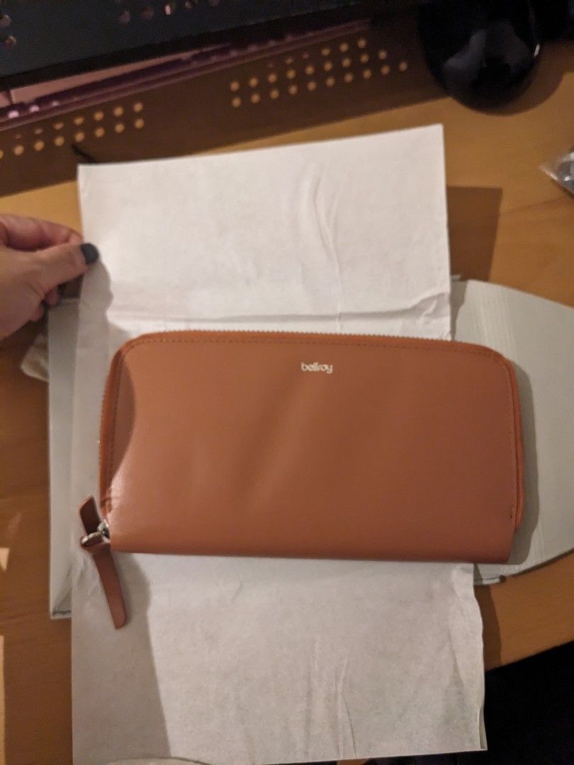 bellroy folio wallet deep blush BN Bellroy Folio wallet in deep blush, Women's Fashion, Bags & Wallets,  Wallets & Card Holders on Carousell