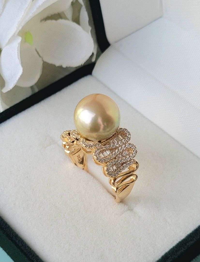 Pearl top ring price