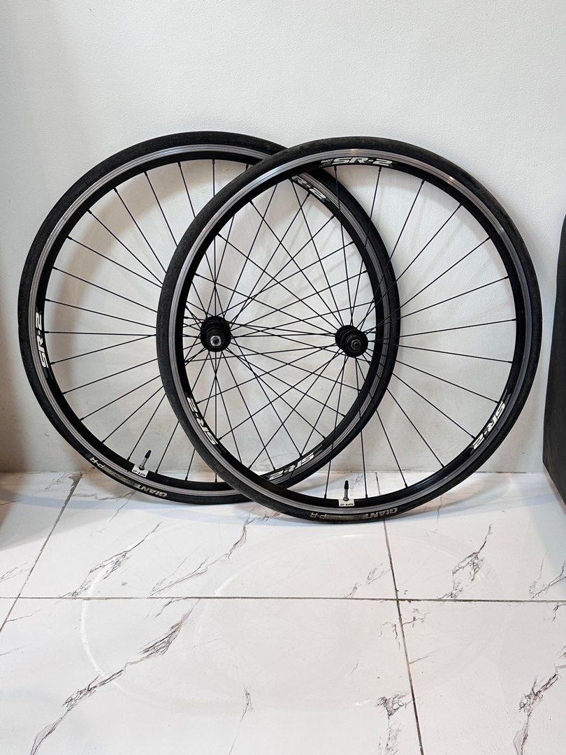 giant sr2 wheels 11 speed