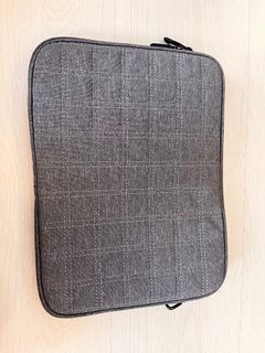 Grey halo laptop bag