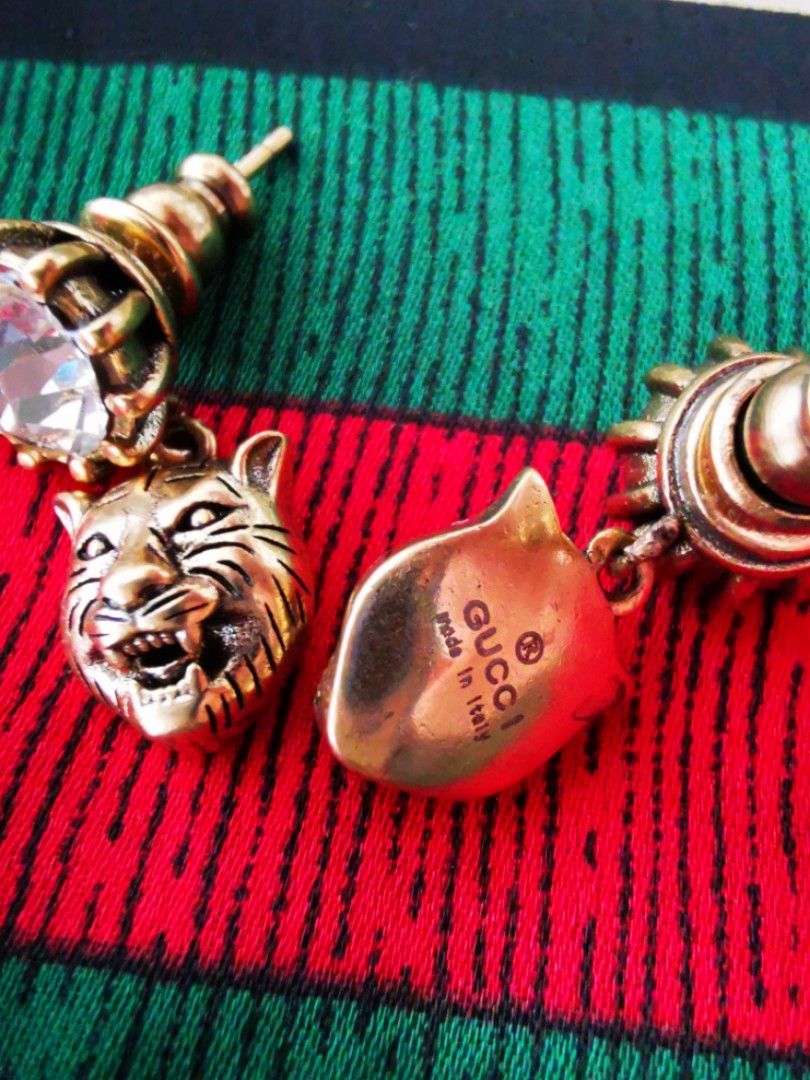 Gucci shop tiger earrings