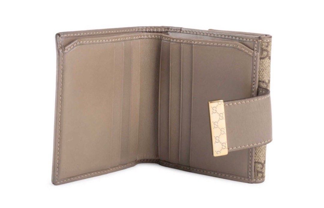 Louis Vuitton Monogram Bifold Wallet - 23 For Sale on 1stDibs  lv wallet  bifold, louis vuitton bifold wallet, louis vuitton bi fold wallet