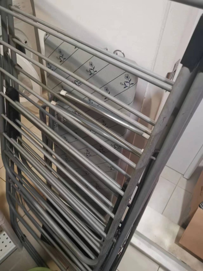 hanging rack, Furniture & Home Living, Cleaning & Homecare Supplies ...