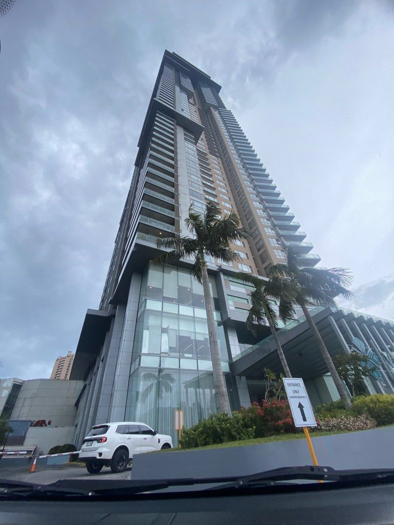 Highend condo in Greenhills VIRIDIAN 3 BR 197 sqm, Property, For Sale