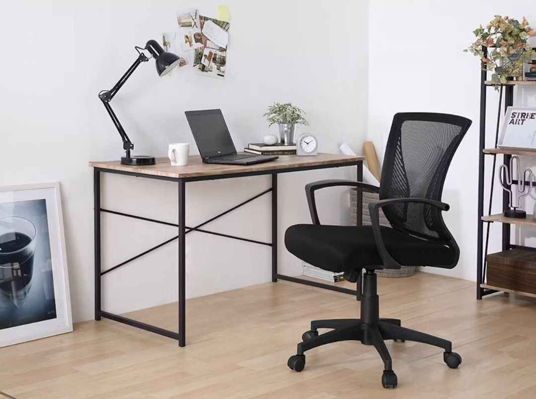 Hipvan shop study table