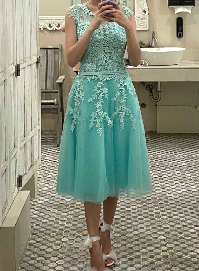 Junior bridesmaids mint green gown, Women's Fashion, Dresses & Sets,  Evening dresses & gowns on Carousell