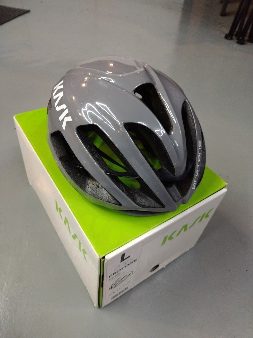 kask protone L size Sports Equipment Bicycles Parts Bicycles