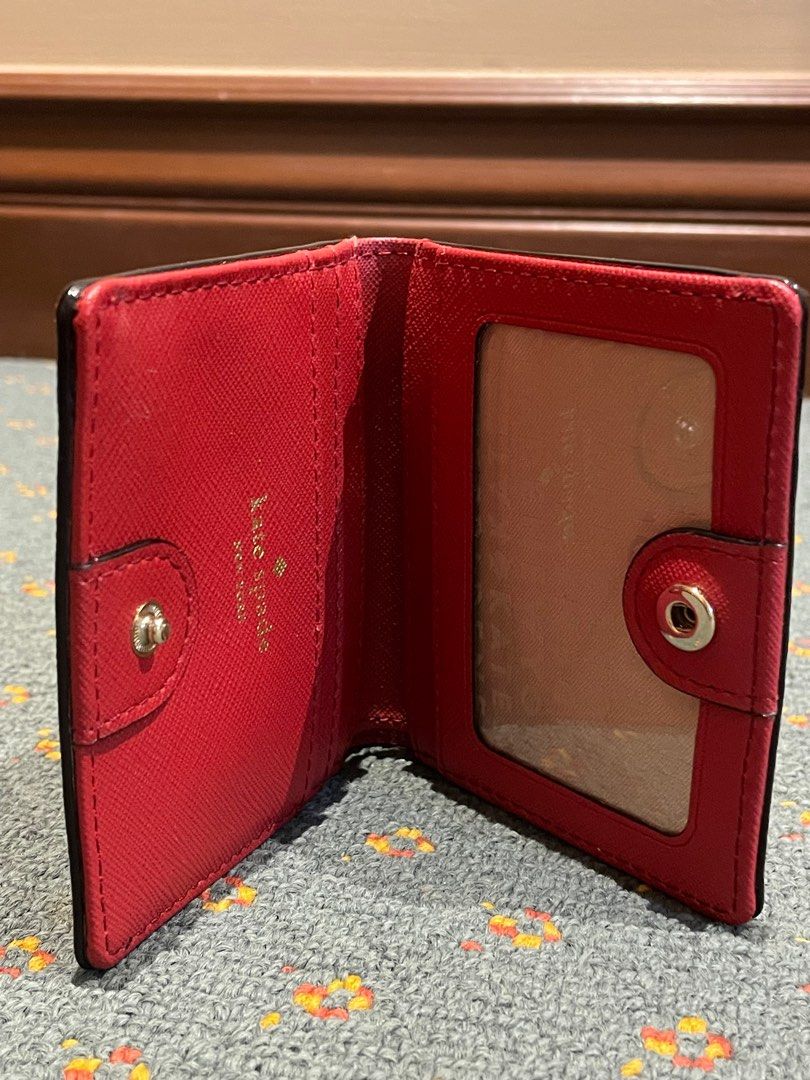 Kate Spade Wallet (Category: Luxury Bags & Wallets) located in Quezon City. Submitted by thyca (Listing ID 1252034554, Image 2). Description: Used once Size in cm 9.5 x 8 No flaws good as new.