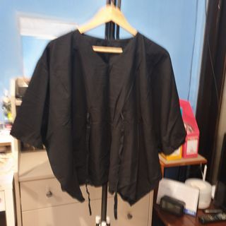 Kemeja oversized hitam