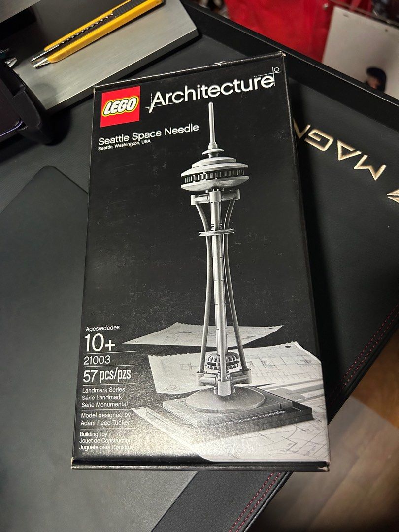 Lego architecture space needle clearance