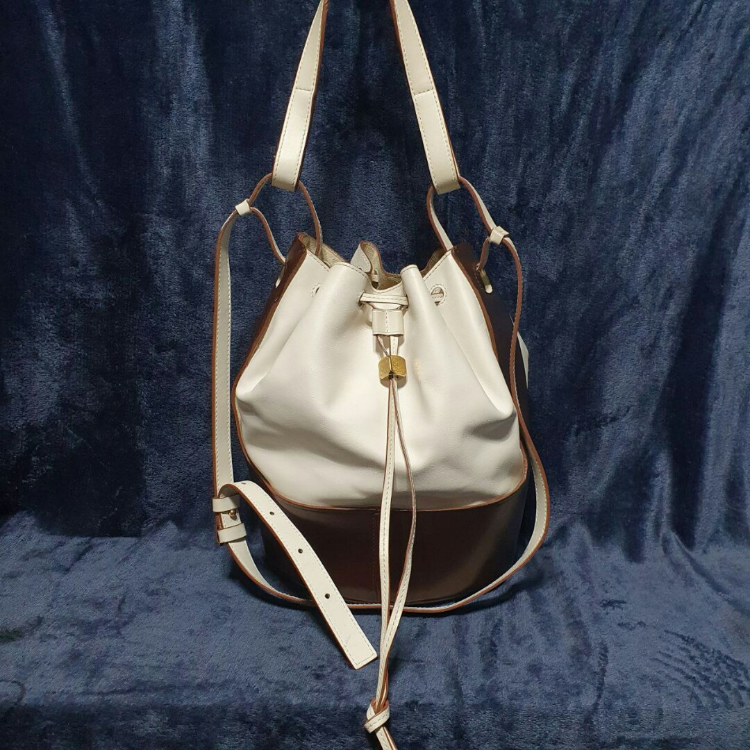 LOEWE Cream Balloon Bucket Bag - Farfetch