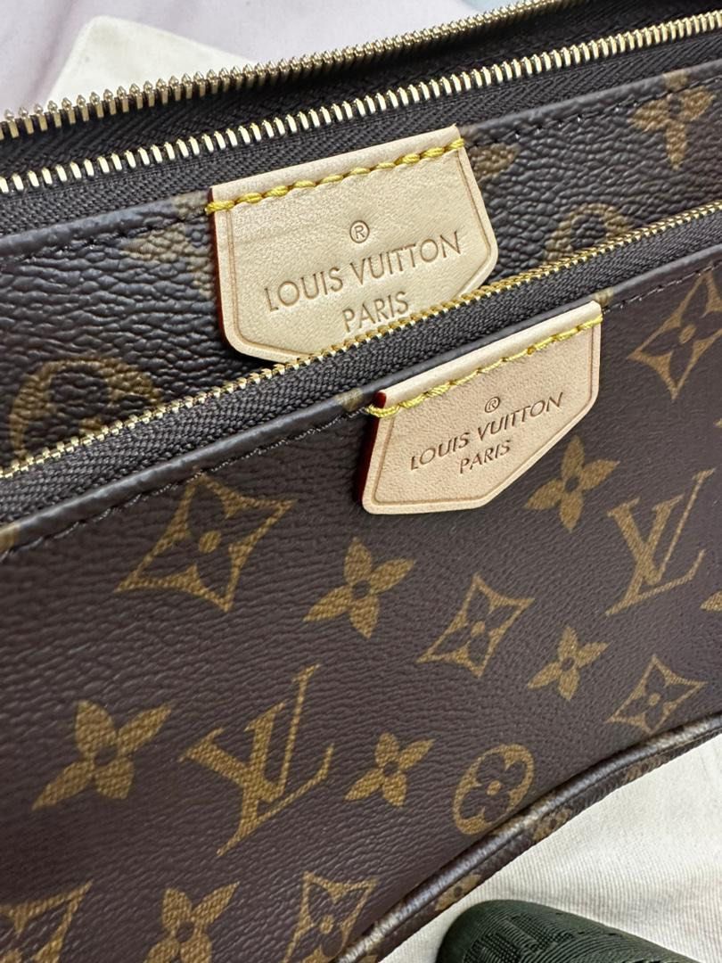 Pochette accessoire cloth crossbody bag Louis Vuitton White in Cloth -  16822355