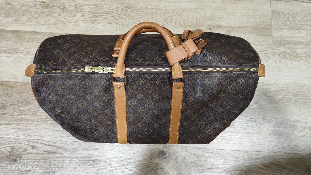 Louis Vuitton Monogram Keepall (Category: Bags & Wallets) located in Singapore. Submitted by sue1818 (Listing ID 1252133873, Image 1). Description: .