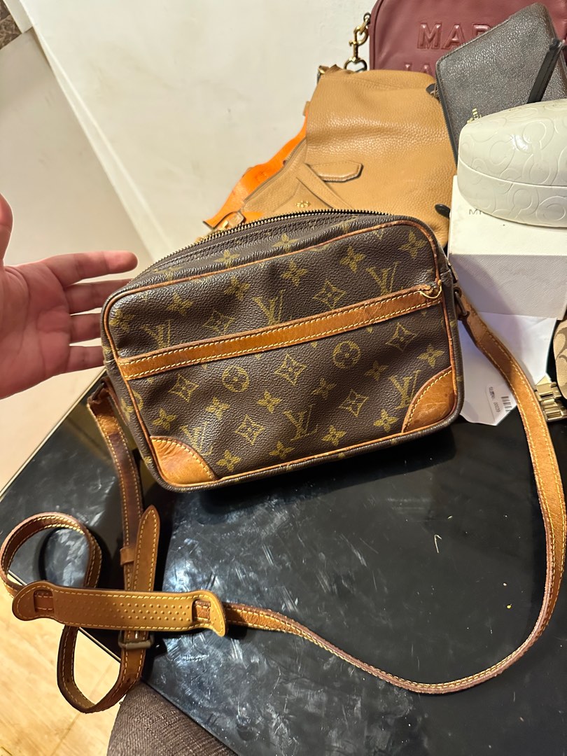 Louis Vuitton Sling, Luxury, Bags & Wallets on Carousell