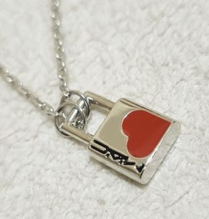 MAC Locked Kiss Necklace Limited Edition