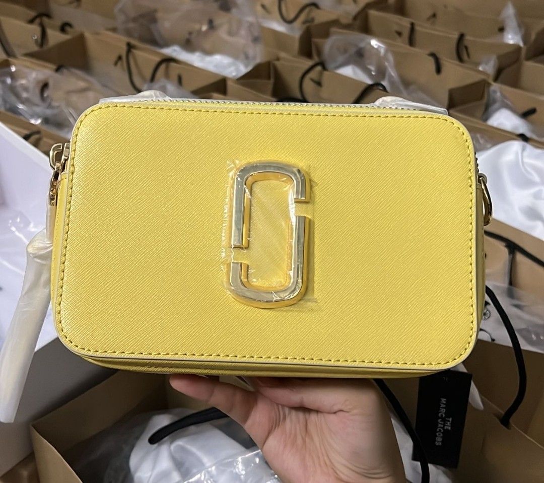 The sure shot marc jacobs deals