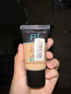 maybelline fit me matte + poreless liquid foundation