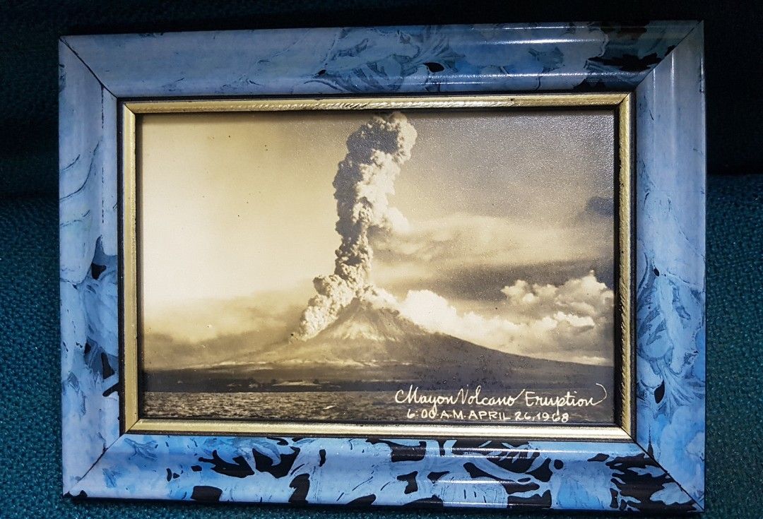 MAYON Volcano erruption (Category: Vintage Collectibles) located in Muntinlupa City. Submitted by voltlovebird (Listing ID 1252030778, Image 3). Description: sale plus sf.. Mayonvolcano erruption April 26, 1968 at 6:00am photo size: 4in x 5in..