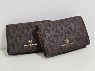 (Category: ) located in . Submitted by fazzauthenticgoods (Listing ID 1252081546, Image 1). Description: .