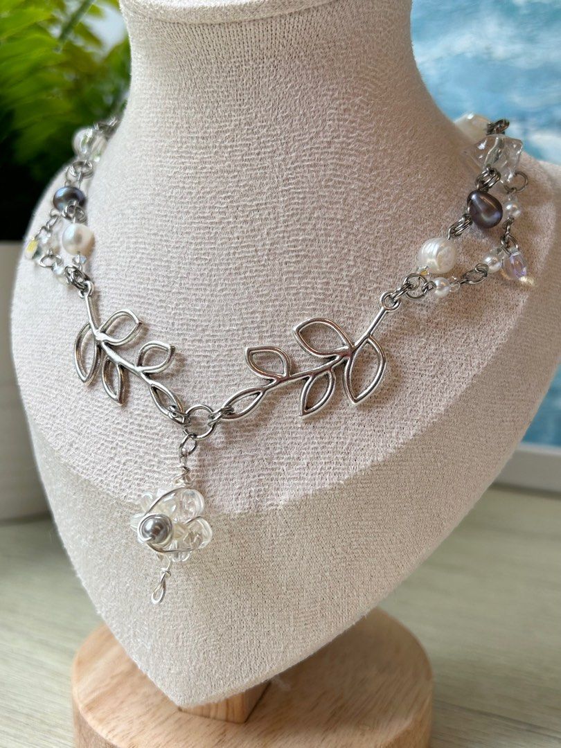 Morning Bloom White Handmade Beaded Flower Necklace Women s