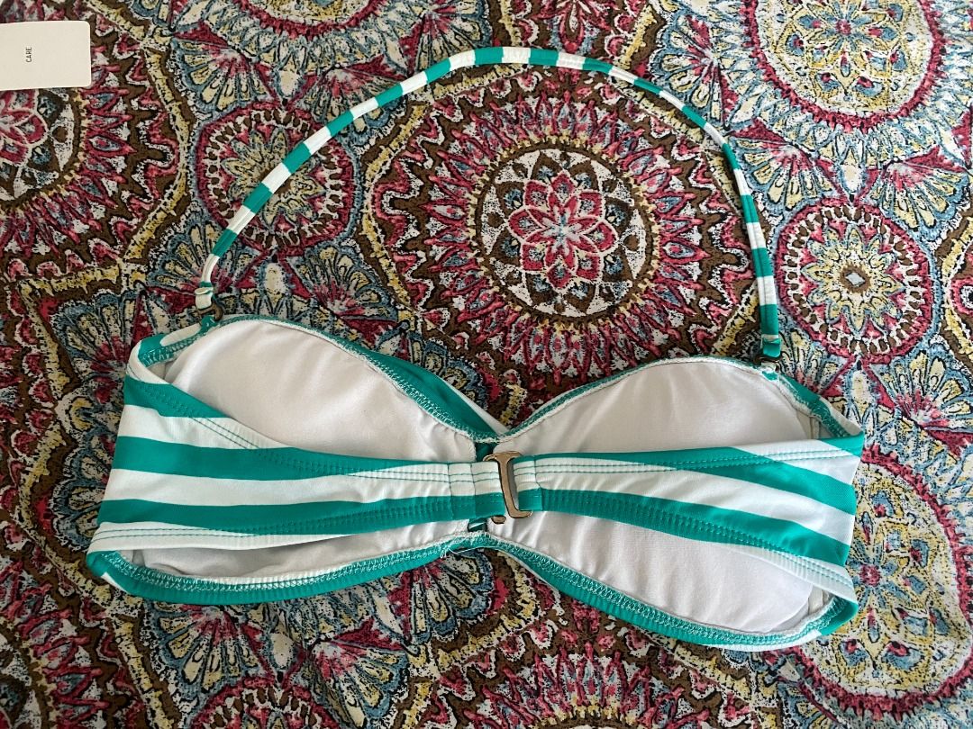 Mossimo Bikini Top (Category: Bikinis & Swimsuits) located in Manila. Submitted by destashingmystuff (Listing ID 1252040252, Image 2). Description: with pads last price posted.