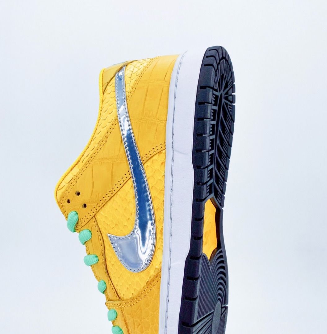 Nike Dunk SB Low diamond supply co canary diamond friends and