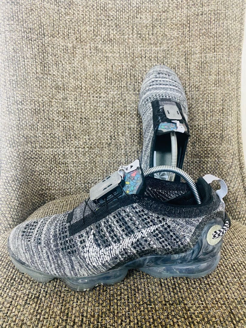 Authentic vapormax deals