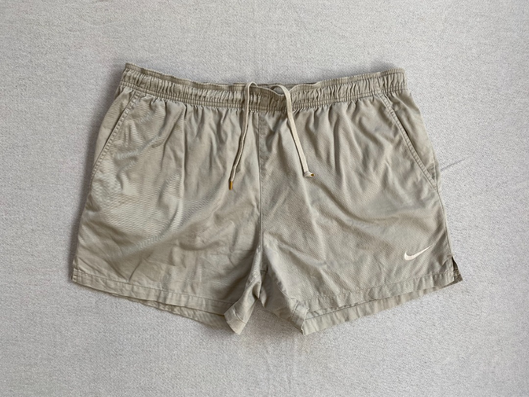 NIKE VINTAGE SHORTS BIEGE XL Men s Fashion Bottoms Shorts on