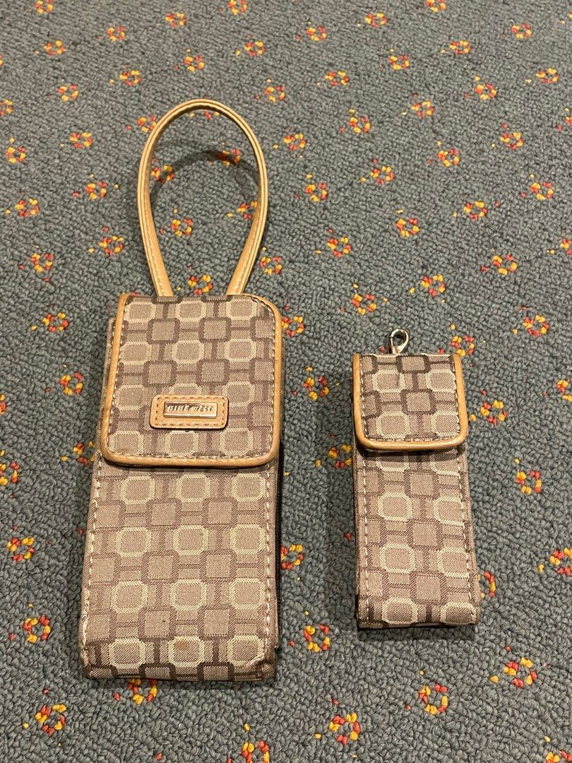 Nine West Make-up Kit (Category: Purses & Pouches) located in Quezon City. Submitted by thyca (Listing ID 1252036850, Image 1). Description: Guaranteed Authentic .