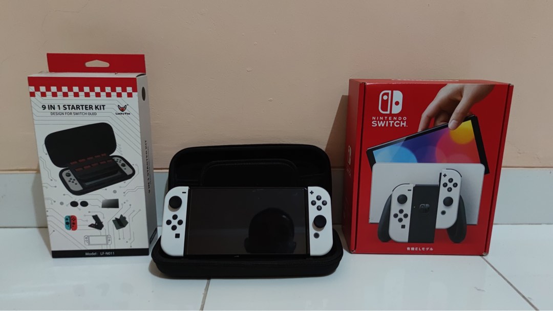 Nintendo Switch OLED Fullset + Zelda BOTW on Carousell