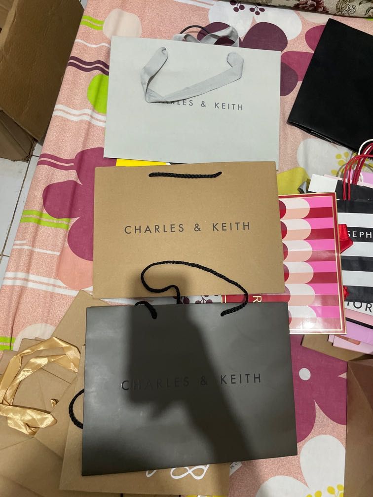 paperbag charles n keith coklat abu singapore paperbag charles keith singapore abu coklat size medium