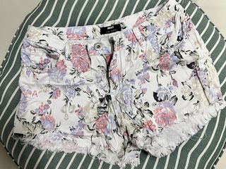 (Category: ) located in . Submitted by thesisters13 (Listing ID 1252114273, Image 1). Description: .