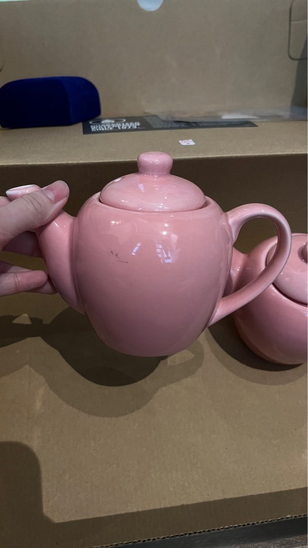 Pink teapot set, Furniture & Home Living, Kitchenware & Tableware