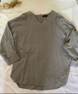 (Category: ) located in . Submitted by preloved.maryam (Listing ID 1252088234, Image 1). Description: .
