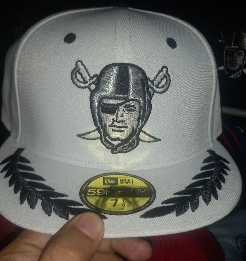 Oakland Raiders New Era Cap, Men's Fashion, Watches & Accessories, Caps &  Hats on Carousell