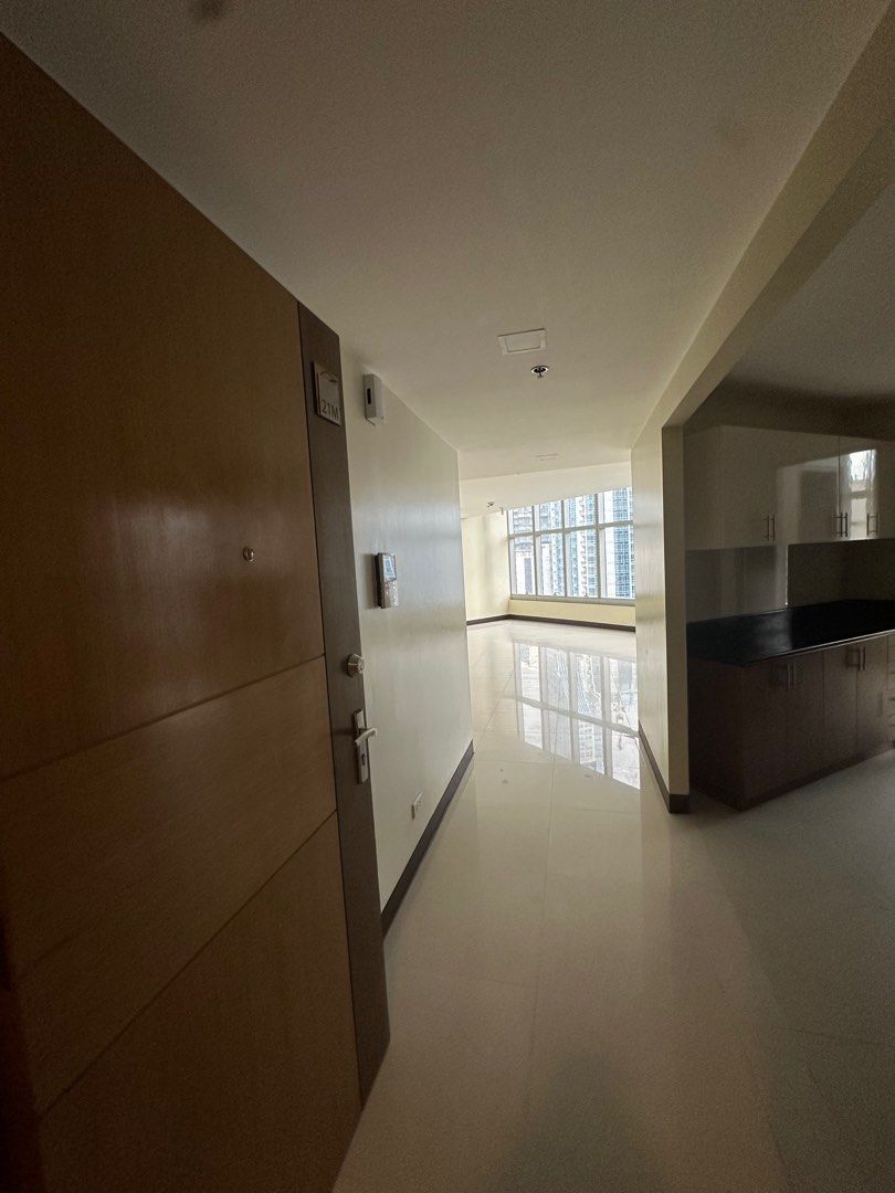 Rent To Own One Central Makati (Category: Apartments & Condos) located in Manila. Submitted by rfocondobymegaworldpremier (Listing ID 1252137150, Image 3). Description: One Central in Makati Salcedo Villae 2BR corner unit Floor to Ceiling Glass window 4 years to Pay 0% Interest Low Downpayment to Move in Beside RCBC Plaza and GT Tower Actual unit ready for viewing 09178729082.