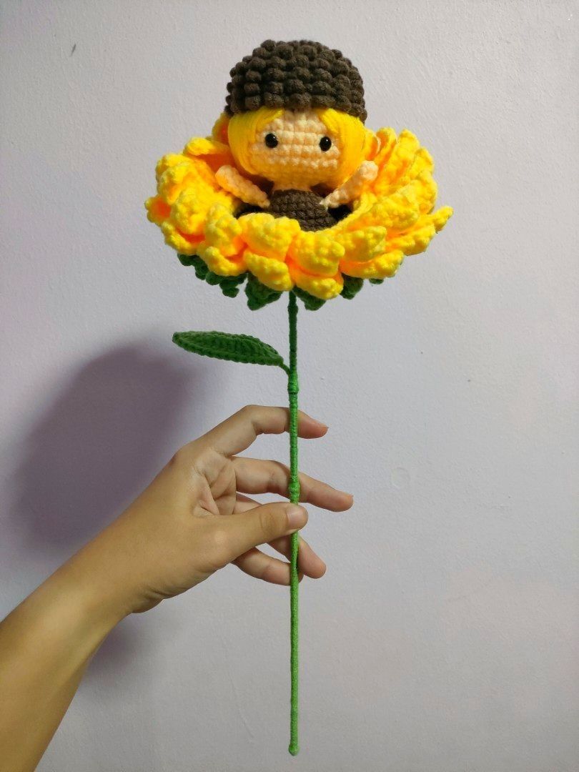 Reversible Sunflower doll Bouquet, Hobbies & Toys, Stationery & Craft ...