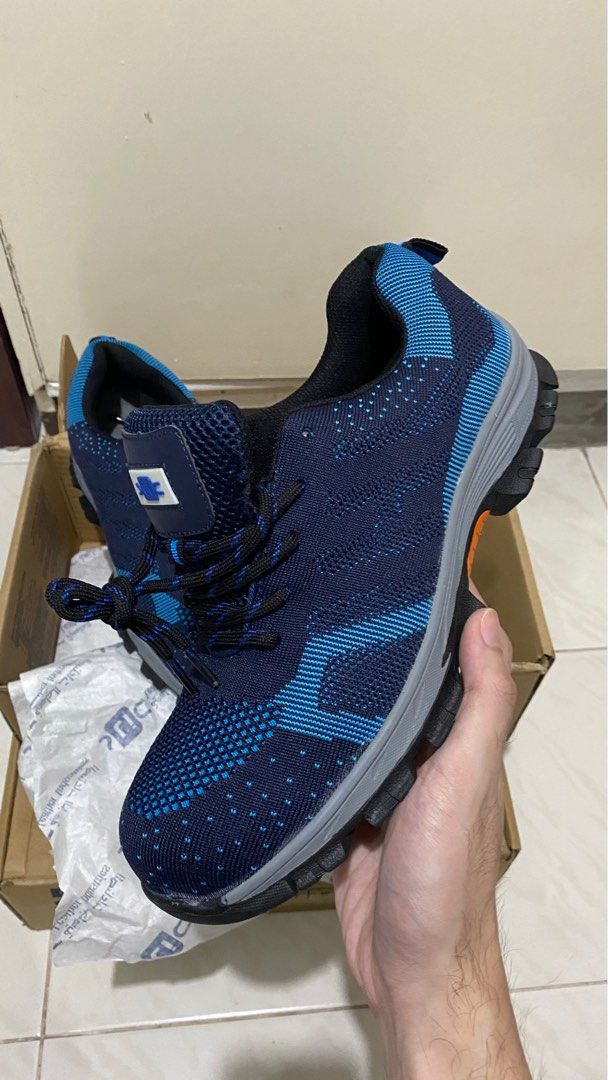 Safety Shoes Size 10.5 Men s Fashion Footwear Sneakers on Carousell