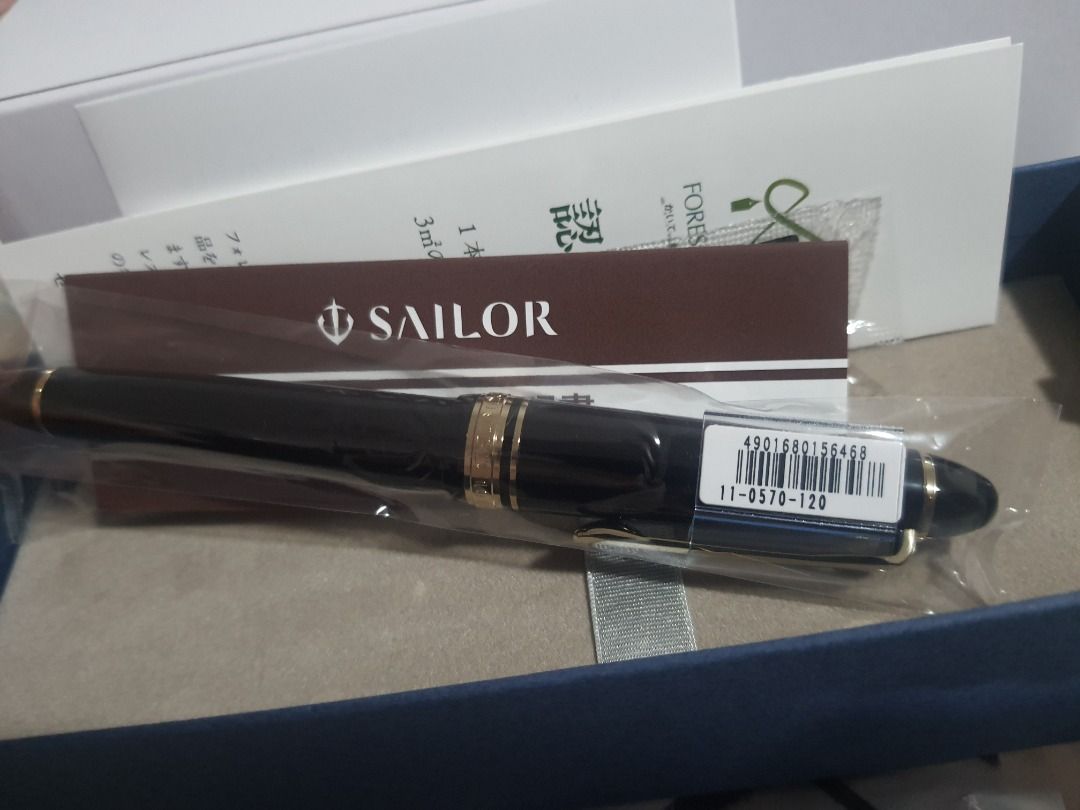 Stylo Plume SAILOR Profit Standard - Plume 14K Extra-fine (EF) - Noir Avec Convertisseur - Neuf