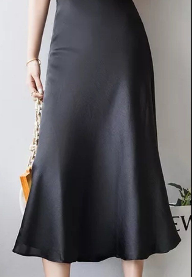Aline satin maxi skirt outlet