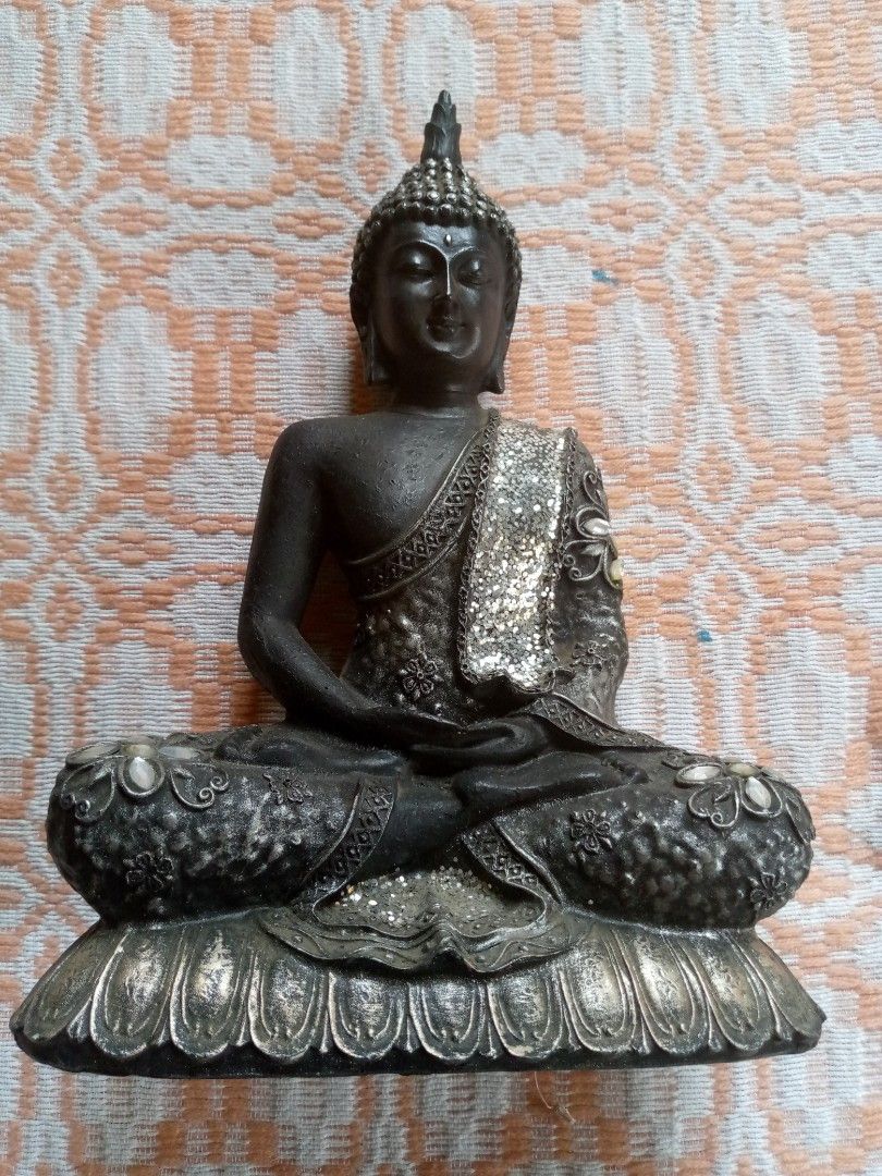 Melody Jane Dollhouse Buddha Statue - 1:12 Scale Silver Miniature Living Room Decor