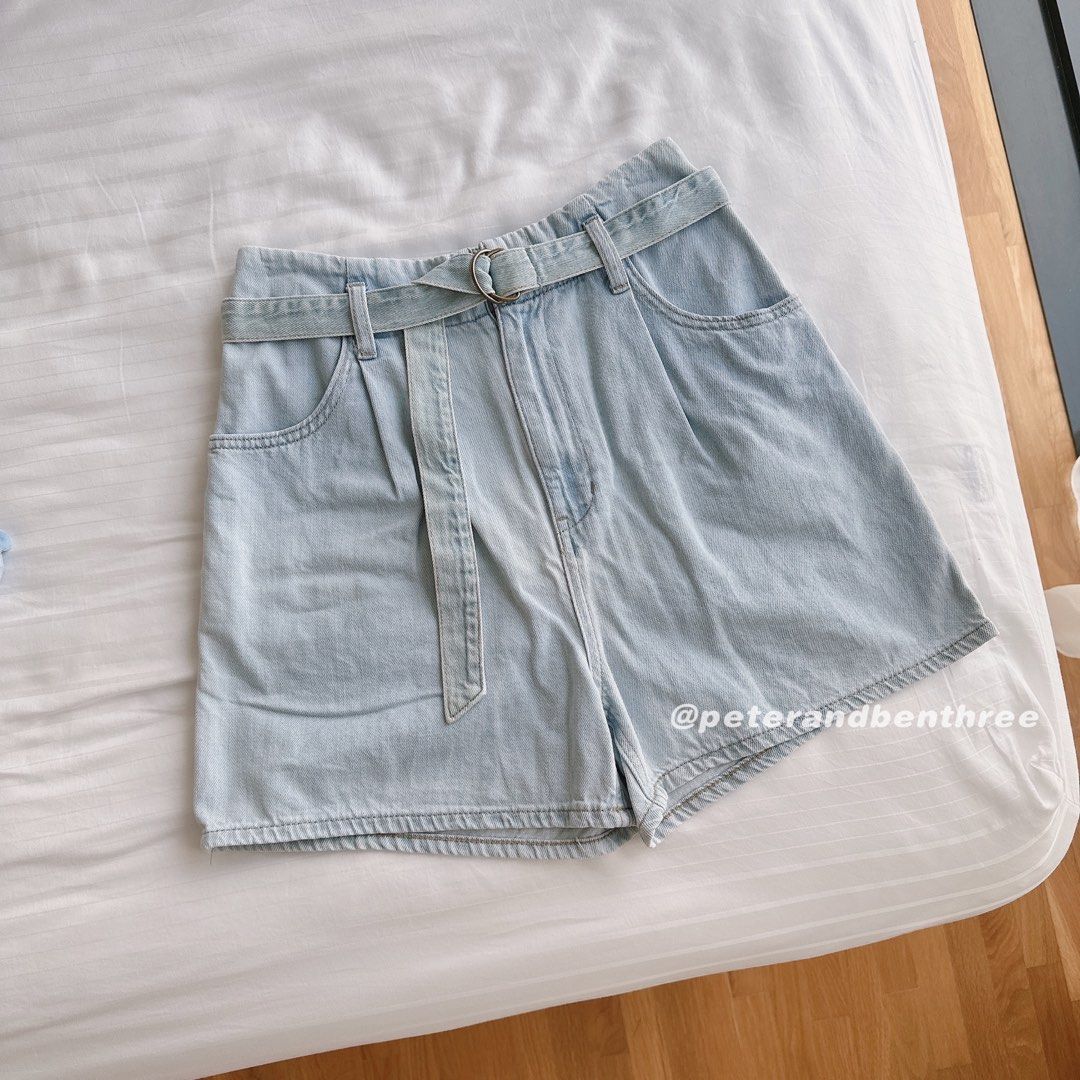 Size 22 Uniqlo Jeans High Waist Belted Baggy Denim Shorts in Light Denim Women s Fashion Bottoms Shorts on Carousell