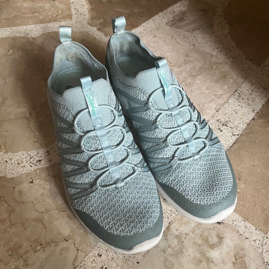 Skechers air cooled memory foam 7.5 sale