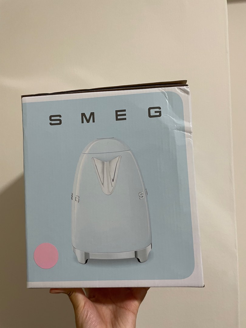 SMEG 1.7L Kettle (pink), TV & Home Appliances, Kitchen Appliances