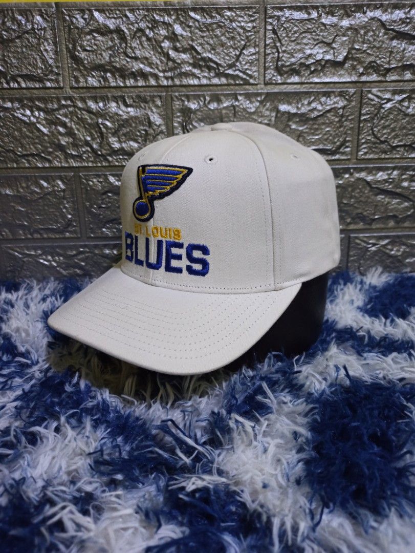 St Louis Blues MITCHELL AND NESS CAPCOMPH, Men's Fashion, Watches &  Accessories, Caps & Hats on Carousell