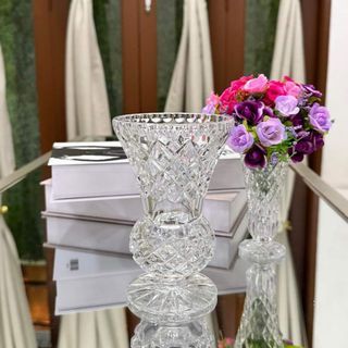 Stunning 6” Crystal Vase