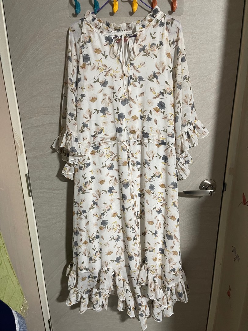 The Warehouse floral dress Women s Fashion Dresses Sets