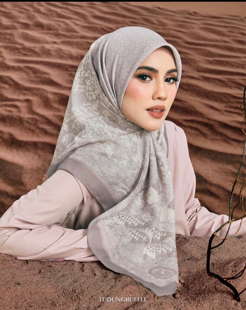 Tudung Ruffle Mabroor, Women's Fashion, Muslimah Fashion, Hijabs on ...