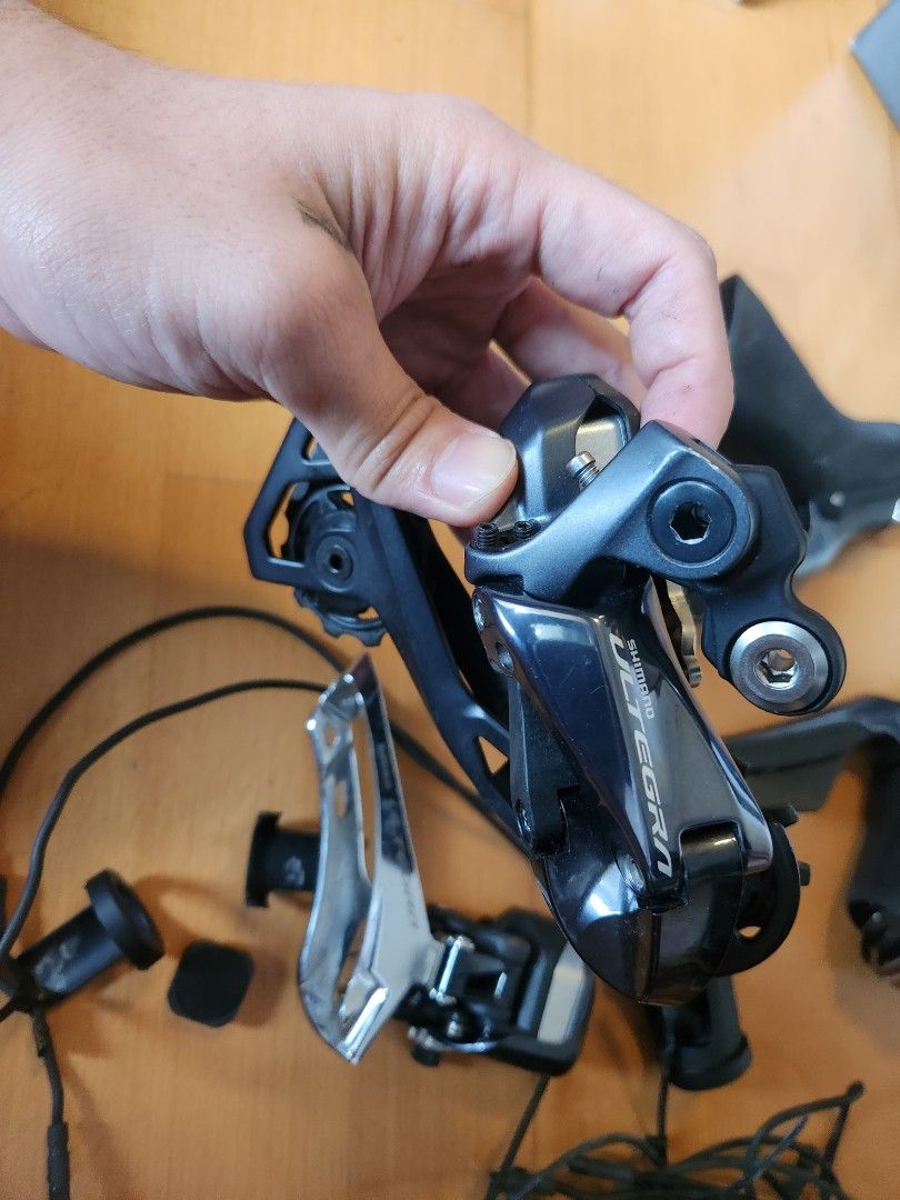 ultegra di2 11 speed rim brake groupset